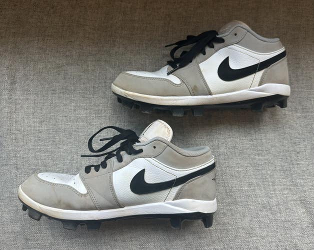 Gray Men's Size M 9.0 (W 10.0) Adult Jordan Low Top Molded Cleats (Used)