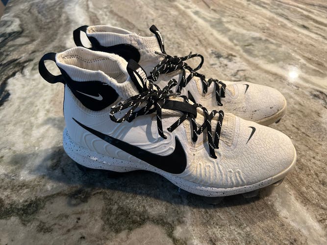 White Men's Size M 9.5 (W 10.5) Nike Alpha Huarache NXT High Top Molded Cleats (Used)