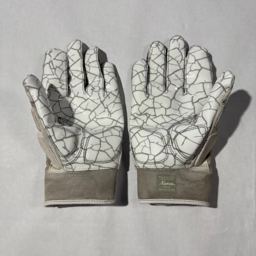 Sports Unlimited Max Clash Adult Padded Lineman Football Gloves Size M White
