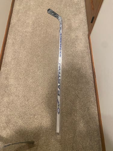 Easton Synergy SE LH 100 Flex Iginla