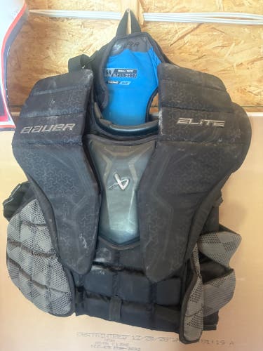 Small 2023 Bauer Elite Goalie Chest Protector (Used)