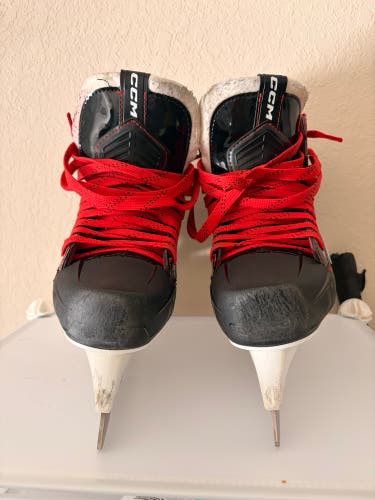 CCM EFlex 6.5 Hockey Goalie Skates 7 (Used)