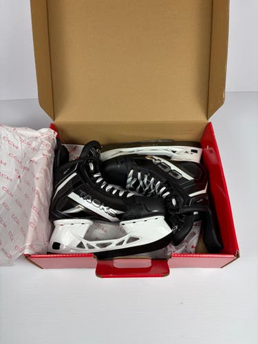 New Size 8 Regular Senior CCM Tacks XR90 Hockey Skates