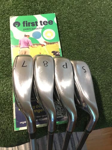 Callaway Ladies Solaire Irons Set (7-PW-SW, No 9i) 50g Graphite Shafts *READ*