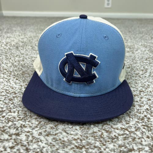 North Carolina Tar Heels Hat Cap Fitted Mens 7 1/8 NCAA Basketball New Era Sport