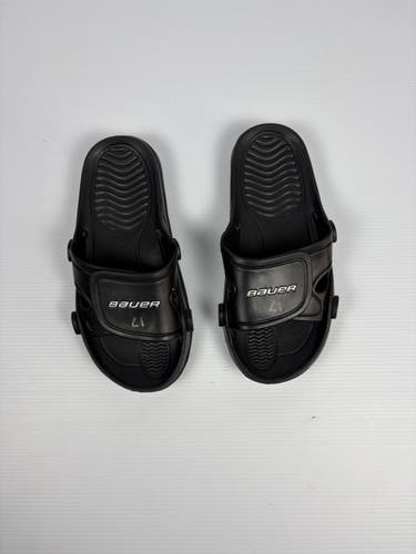 Used Size 6 Bauer Flip Flops - Black