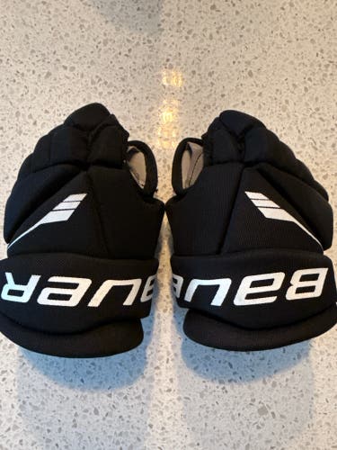 Bauer Lil Sport Gloves 8" (Used)
