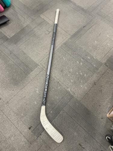 Used Bauer NEXUS Senior One Piece Right 87 Flex 11614-S000244514