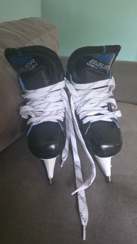 Bauer GSX Hockey Goalie Skates Regular Width Size 1 (Used)
