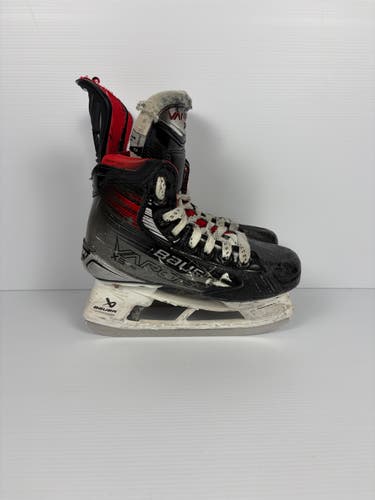 Used Size 1.5 D Junior Bauer Vapor X5 Pro Hockey Skates