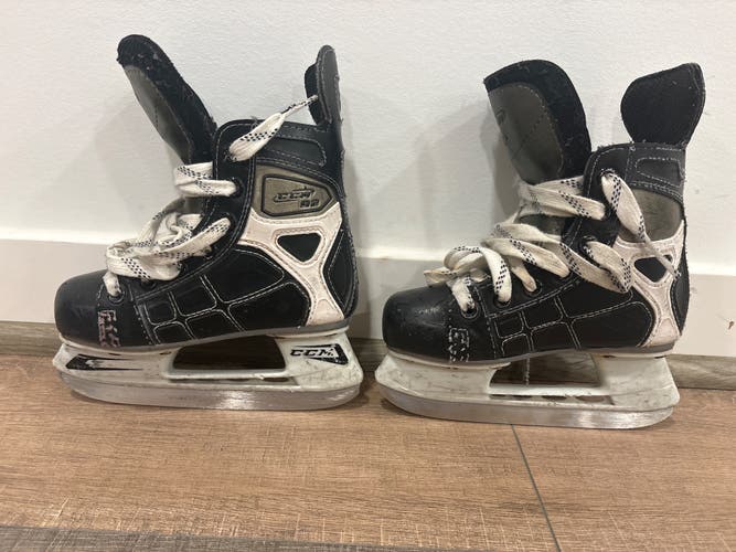 CCM Hockey Skates Regular Width 10 (Used)