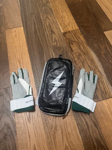 Medium Bader Batting Gloves (New)