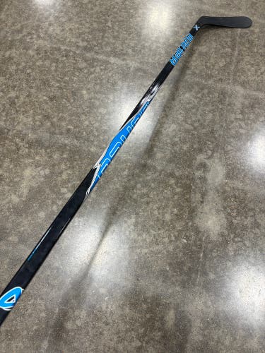 Senior Bauer Vapor X Hockey Stick Right Handed P92 80 Flex (Used)