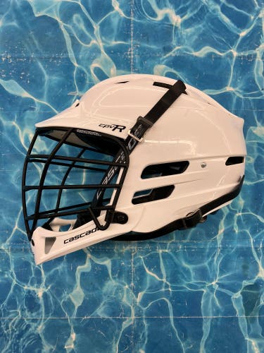 White Adult Cascade CPV-R Helmet (Used)