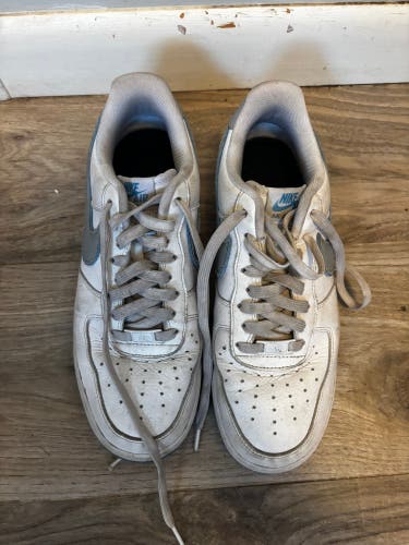 White Unisex Size M 9.0 (W 10.0) Nike Air Force 1 Shoes (Used)