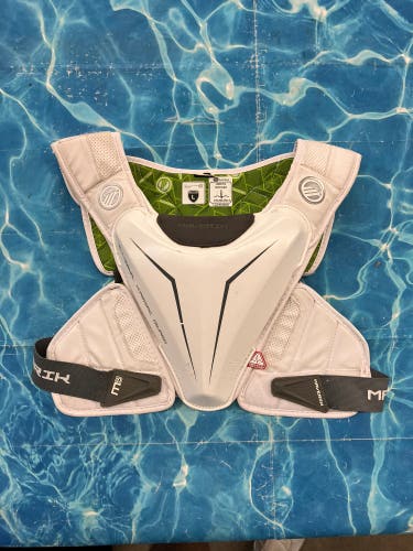 Large Adult Maverik M5 Shoulder Pads (Used)