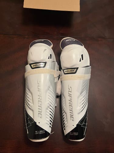 Senior Bauer Supreme Ignite 15" Shin Pads