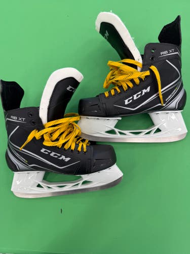 CCM Ribcor RIB XT Hockey Skates | Size 8R