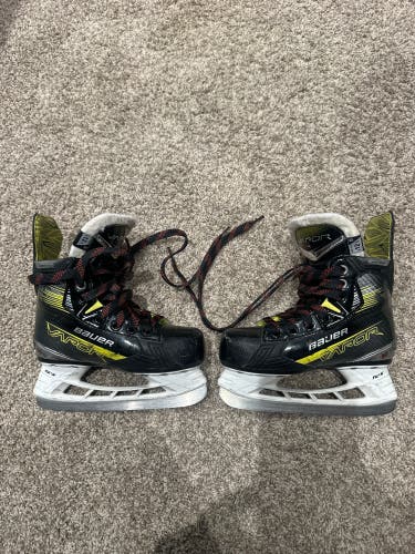 Youth Bauer Vapor X4 Hockey Skates Regular Width 12.5 (Used)