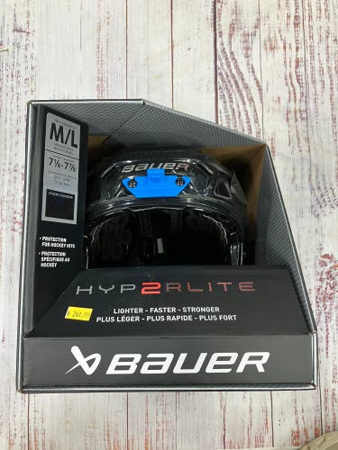 Black M/L Bauer Hyperlite 2 Helmet (New)