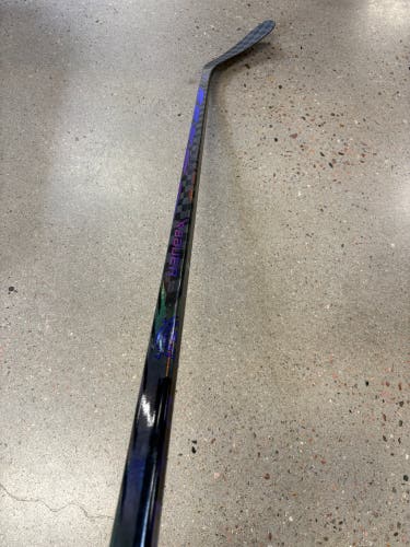 Senior Bauer Proto-R Hockey Stick Right Handed P92 70 Flex Pro Stock (Used)