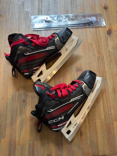 2023 CCM EFlex 6 Hockey Goalie Skates Regular Width 10 (Used)