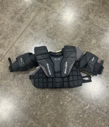 Intermediate Small Bauer Elite Goalie Chest Protector (Used)