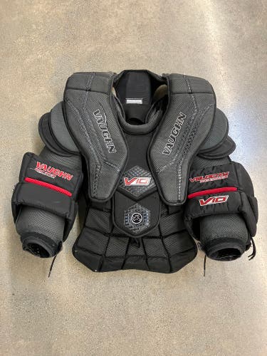 Senior Small Vaughn V10 Pro Carbon Goalie Chest Protector (Used)