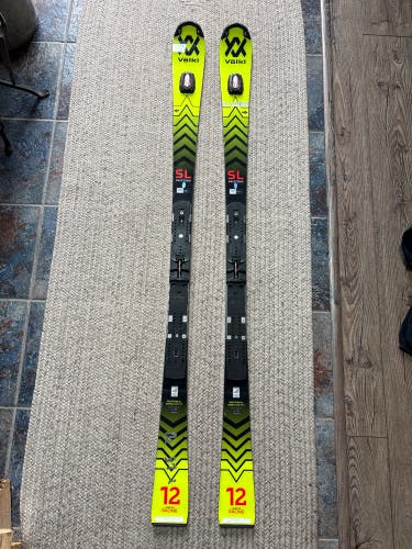 FIS Women's Volkl Racetiger SL 157 cm Racing Skis Without Bindings (Used)