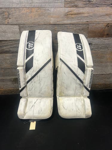 White 31" Intermediate Warrior Ritual G5 Goalie Leg Pads (Used)