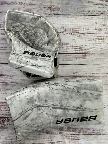 White Senior Bauer GSX Goalie Glove & Blocker Set Regular (Used)