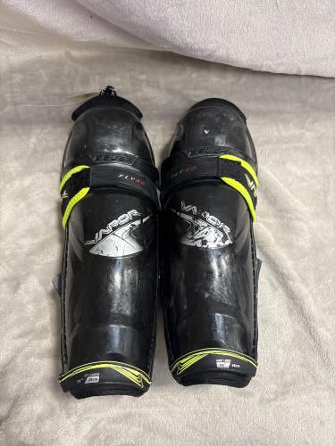 Junior Bauer Vapor Fly40 Shin Pads 11" (Used)