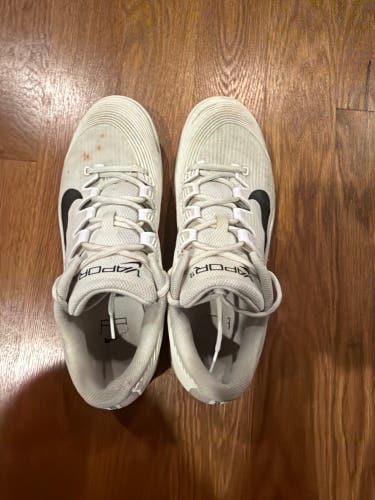 Men's Size M 9.5 (W 10.5) Nike Vapor Tennis Shoes (Used)