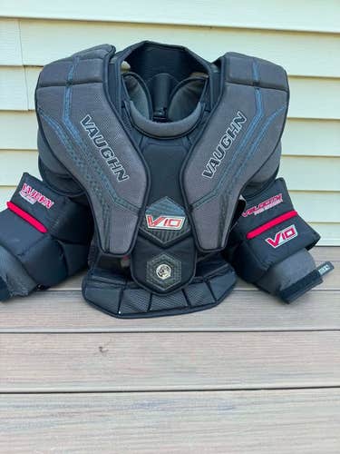 Vaughn V10 Pro Carbon Chest Protector