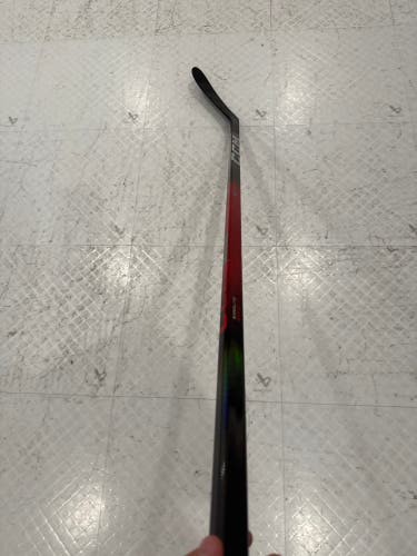 Junior CCM JetSpeed FT8 Pro Left Hand Hockey Stick P28 50 Flex (New)