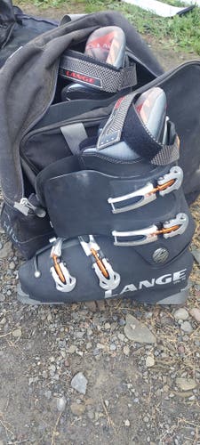 1 pair Lange CRL 70 Ski Boots Soft Flex (Used) 10-10.5 us size