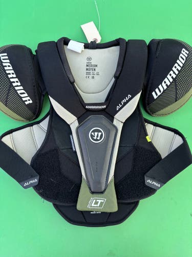 Medium Senior Warrior Alpha LT Shoulder Pads