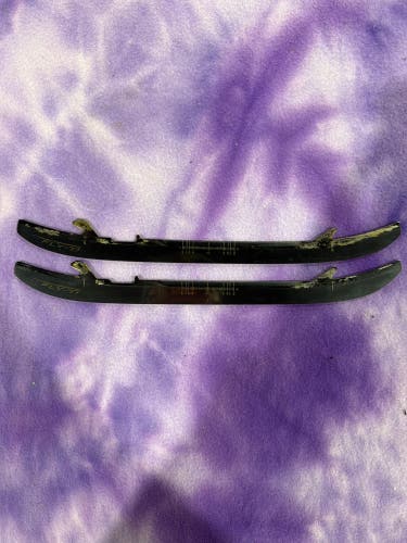 Bauer Fly-Ti Holders, Runners, & Replacement Steel Blades 272 mm (Used)