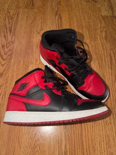 Kid's 7Y (Big Kids / Youth) Air Jordan Shoes (Used)