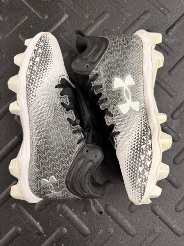 Unisex 5Y (Big Kids / Youth) Under Armour Mid Top (Used)