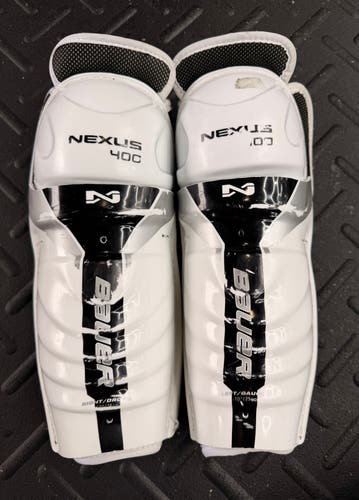 Junior Bauer Nexus 400 10" Shin Pads (Used)