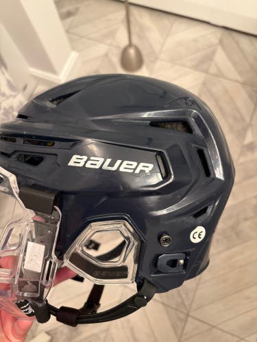 Small Bauer Re-Akt 150 Helmet (Used)