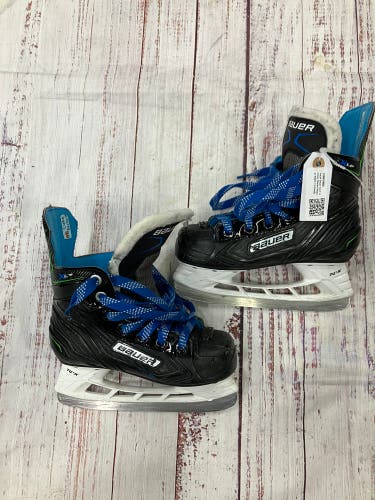 Youth Bauer X-LP Hockey Skates Regular Width 12 (Used)