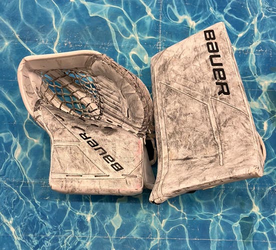 White Intermediate Bauer Supreme M5 Pro Goalie Gloves & Blockers Regular (Used)