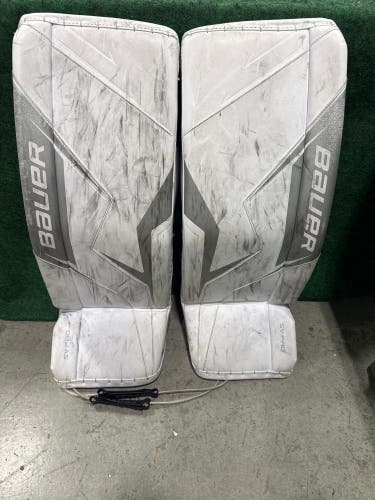 White Bauer Sv-Pro Goalie Leg Pads (Used) | Senior XS (32+)