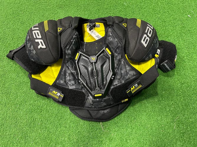 Medium Intermediate Bauer Supreme M3 Shoulder Pads (Used)