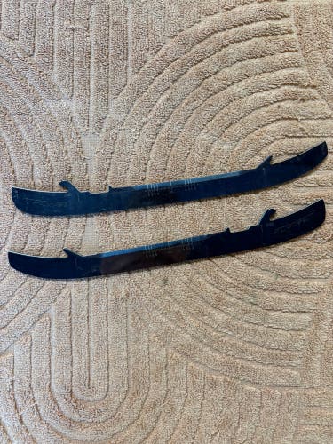 Bauer Fly-Ti Blades 246 mm (Used)