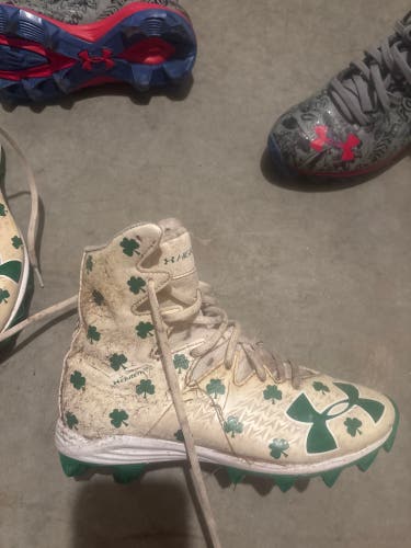 White Kids 4.5Y (Big Kids / Youth) Youth Under Armour Highlight High Top Trainers (Used)