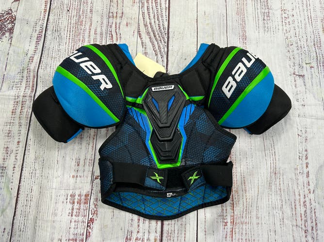 Small Junior Bauer X Shoulder Pads (Used)