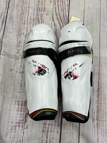 Junior Bauer Vapor Flypro Shin Pads 11" (Used)